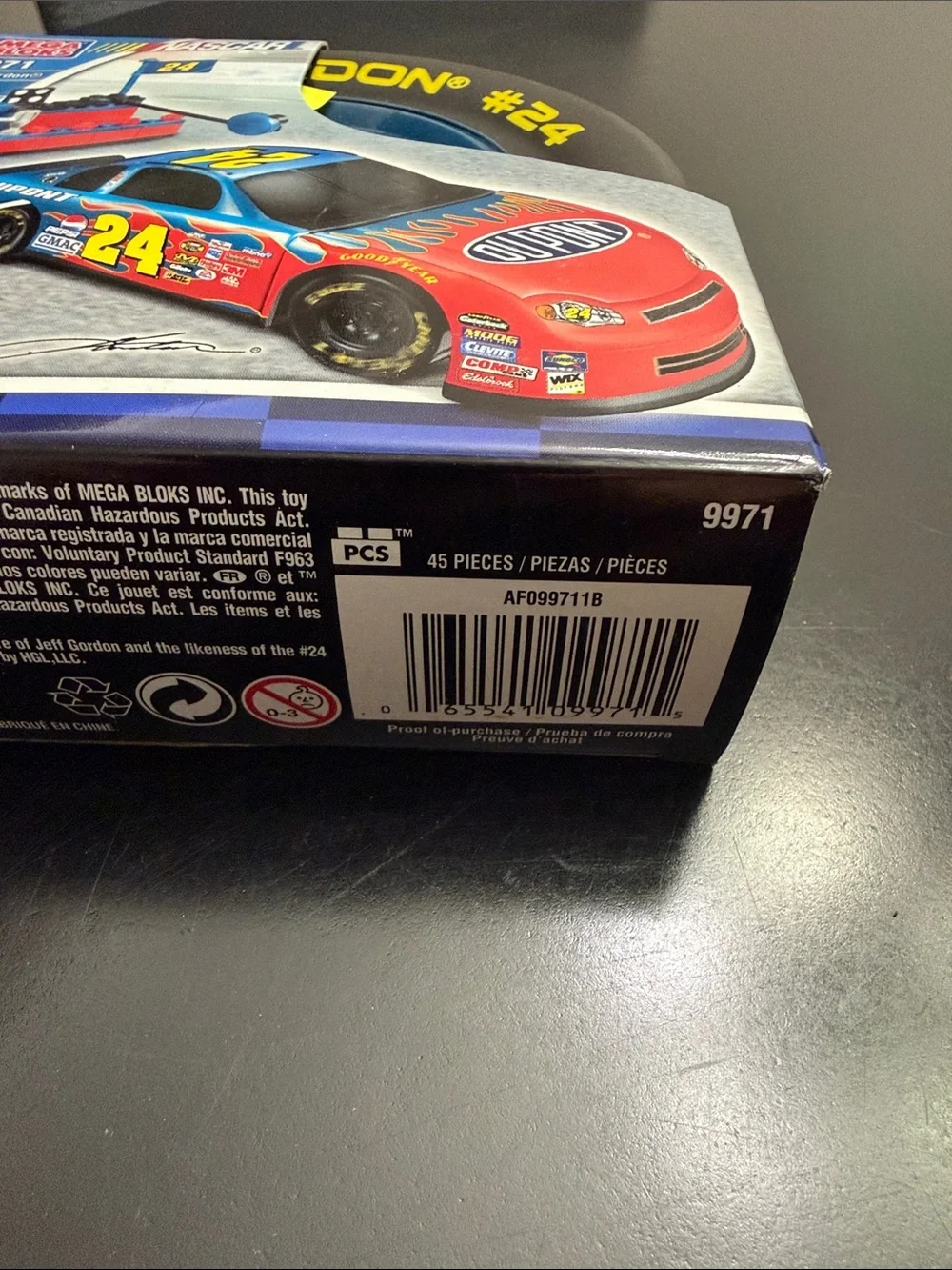 Mega Bloks NASCAR Jeff Gordon #24 Blue and Red Race Car Playset